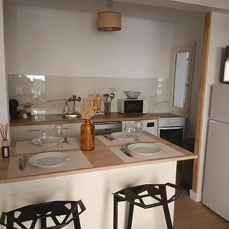 Joli T2 Proche Centre Calvi (Corsica)